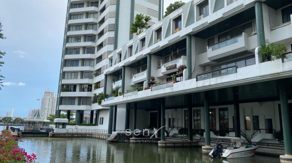 For SaleCondoWongwianyai, Charoennakor : Luxury condo/townhouse for sale, Tridhos City Marina, river view, Soi Charoen Nakhon 55.