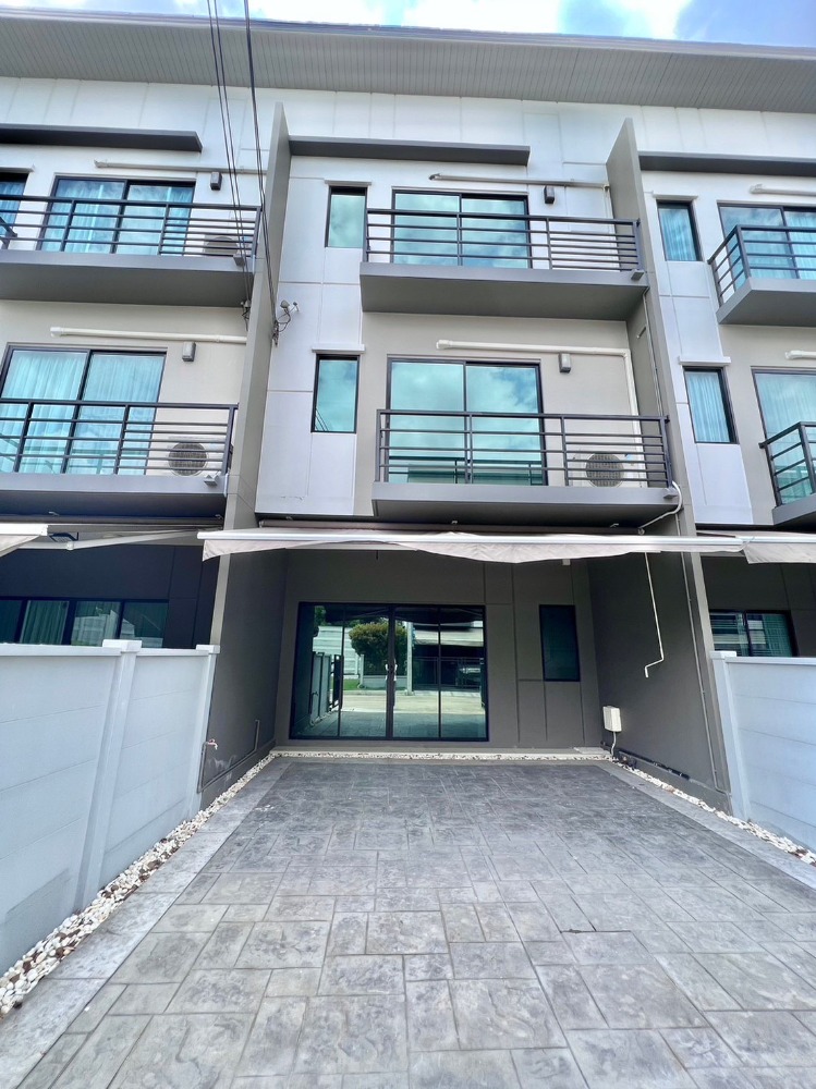 For RentTownhousePinklao, Charansanitwong : For sale / 3-story townhome Baan Klang Muang Pinklao - Charan