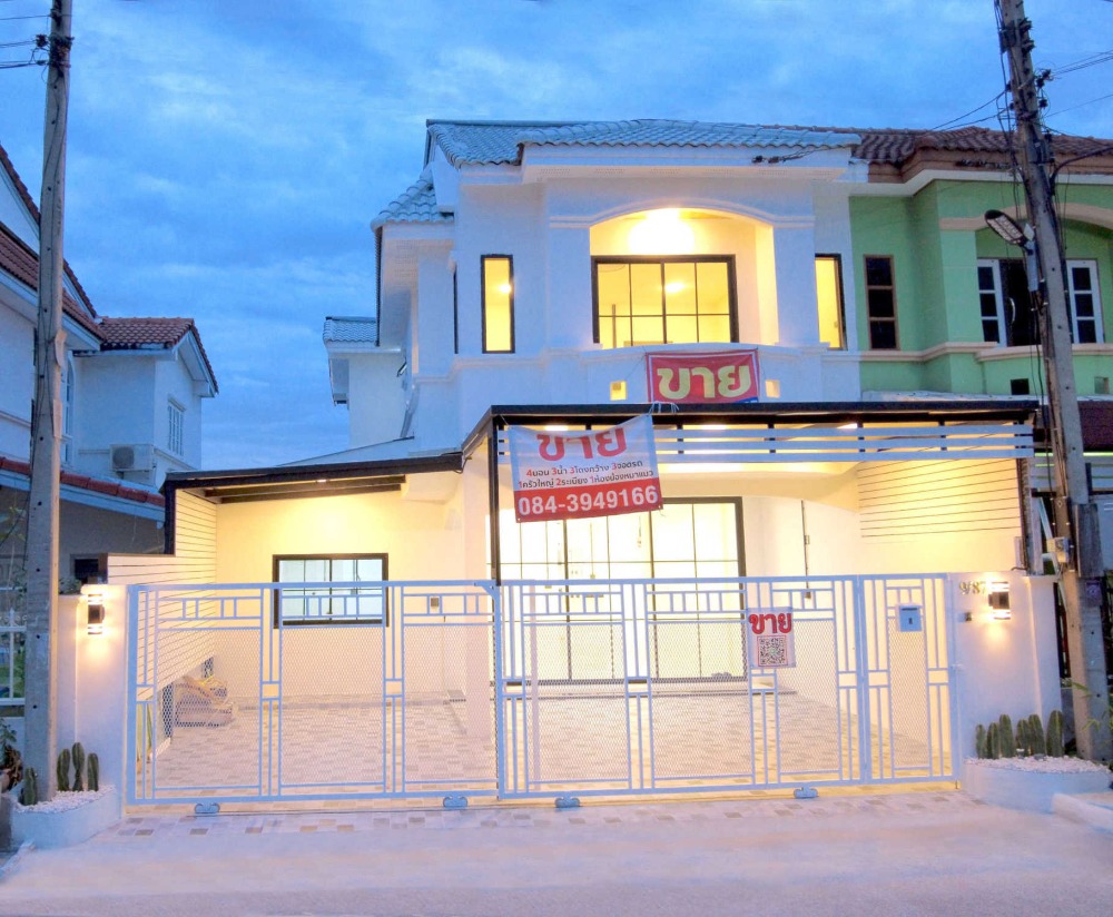 For SaleHouseSaraburi : Renovated Home, Ready to move in Located on the main road,City Center