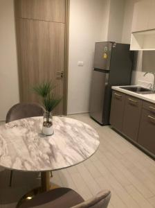 For SaleCondoWitthayu, Chidlom, Langsuan, Ploenchit : ❖ Rare Unit ❖ Tower C, 15up Floor, Type A11 | 1 Bedroom, 45.21 sq.m. | Condo skywalk connect to BTS ploenchit and Central Embassy.