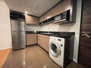 For RentCondoWitthayu, Chidlom, Langsuan, Ploenchit : For rent Focus Ploenchit Sukhumvit 2 Pathumwan near BTS Ploenchit/Nana.