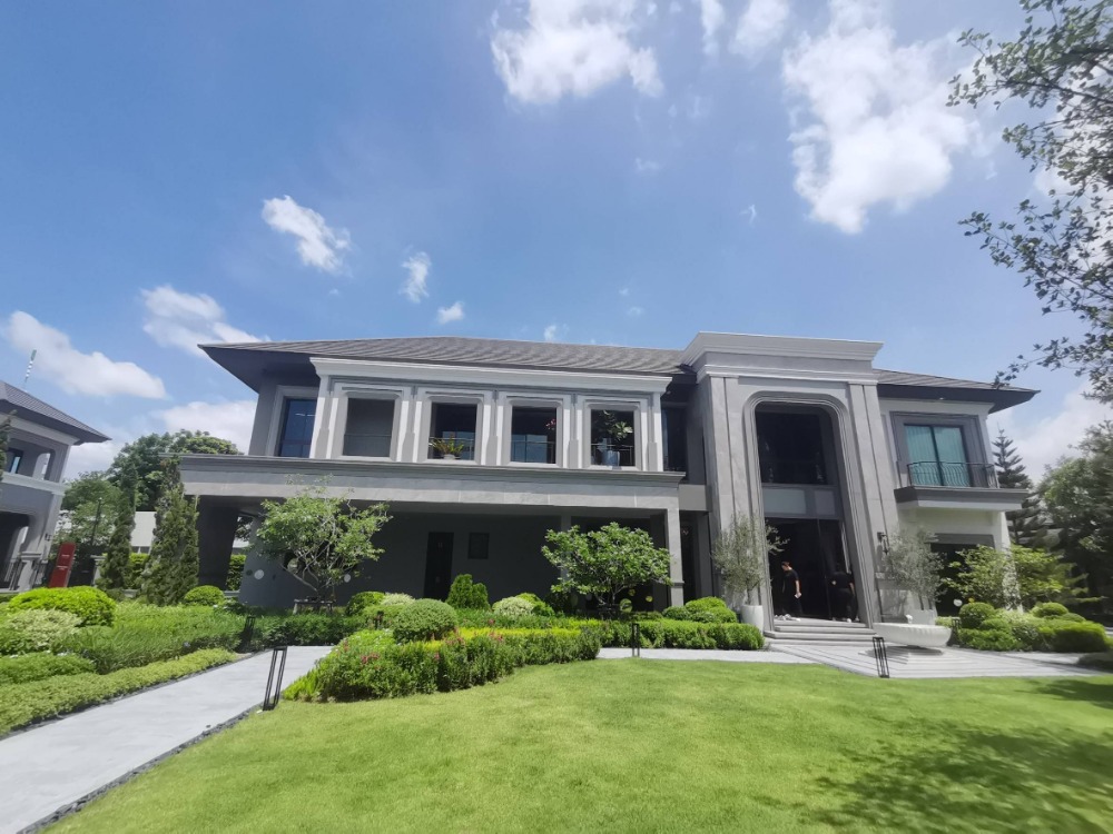 For SaleHouseKaset Nawamin,Ladplakao : ◣ Type (L)◥ Single house 2 storey 5 beds | 119.70 sq.w. 591.00 sq.m. | Grand Bangkok Boulevard Ramintra-Kasetnawamin | near Heathfield International School 8 mins., Navatanee Golf Course 11 mins