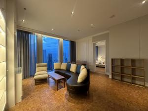 ให้เช่าคอนโดสาทร นราธิวาส : Rental : The Ritz-Carlton Mahanakorn Residences Bangkok , 2 Bed 3 Bath , 135 S.qm , 37th Floor