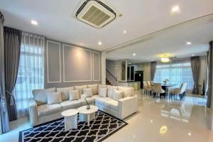 For RentHouseKasetsart, Ratchayothin : Luxury house for rent, 4 bedrooms, very good price