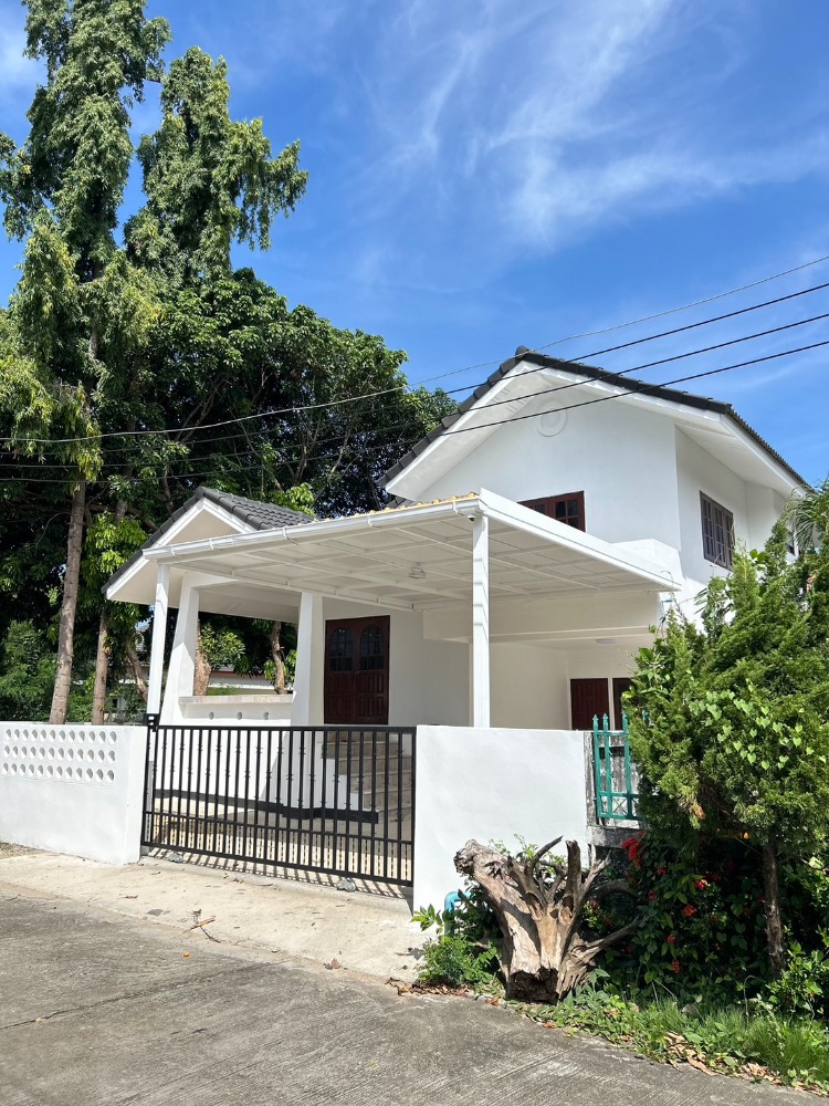 For SaleHouseLampang : 2-story detached house for sale, 67.5 sq m., corner plot, low price.  Jittaree Ville 2 Lampang Project, completely renovated, ready to move in.