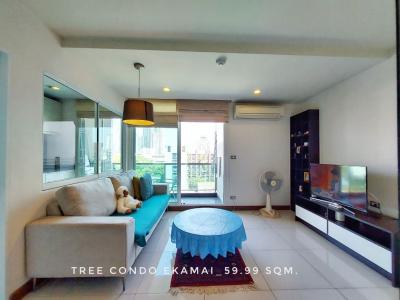 For SaleCondoSukhumvit, Asoke, Thonglor : Condo for sale, ready to sell, owner lives in, good condition, Tree Condo Ekkamai, 59.99 sq m., 2 bedrooms, city view, very good location.