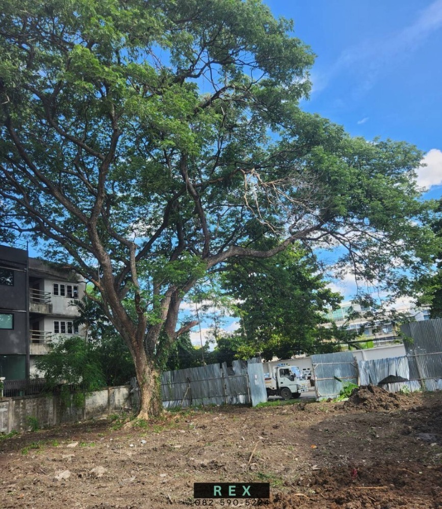 For RentLandAri,Anusaowaree : Empty land for rent, already filled, Phahonyothin 14, Ari Saphan Khwai, size 231 sq m., suitable for cafe, restaurant, clinic, spa.