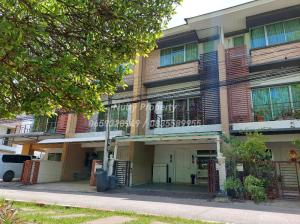 For SaleTownhousePattanakan, Srinakarin : Town Home, 3 floors, close to Sri Udom BTS, only 5 minutes!!