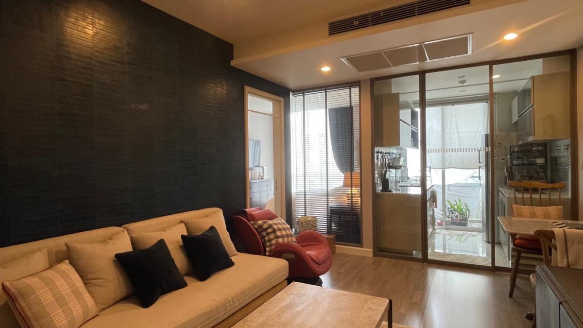 For SaleCondoSathorn, Narathiwat : Condo for sale: The Room Sathorn, Pan Road, east-facing room, quiet, unblocked view, best price