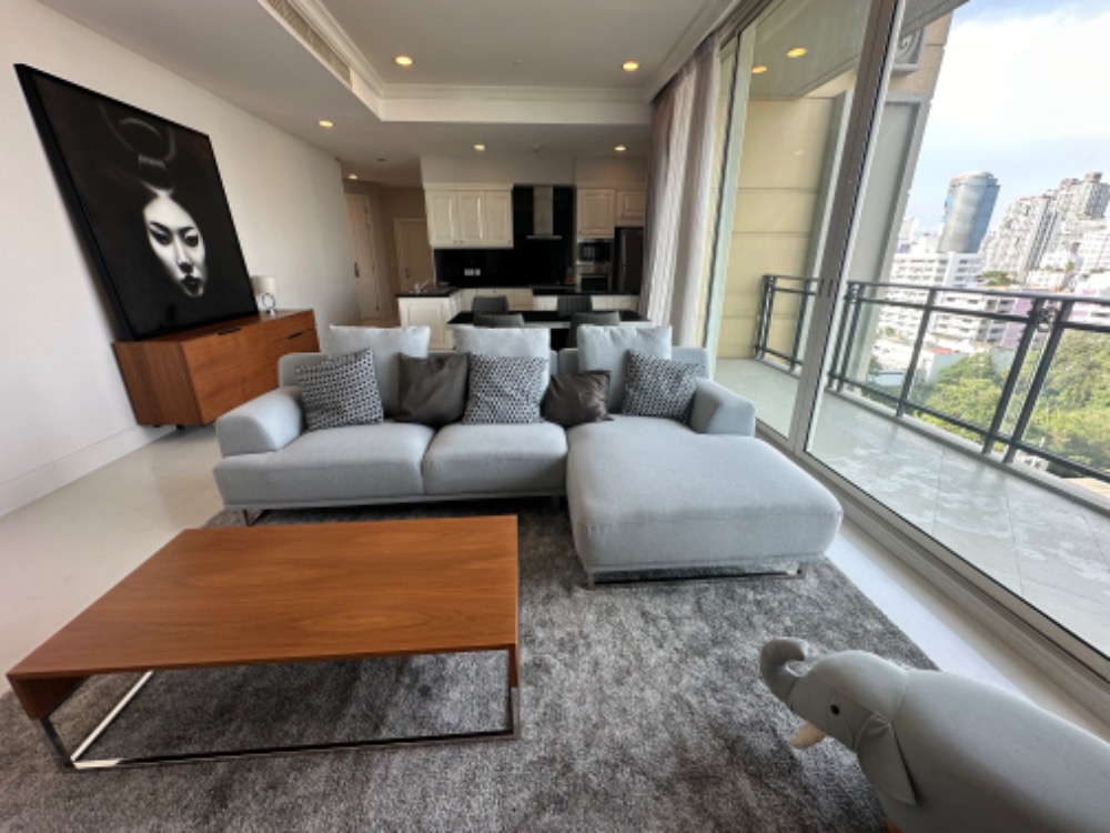 ขายคอนโดสุขุมวิท อโศก ทองหล่อ : 🔥Super Hot  Deal 🚩Pet friendly condo near BTS Phrom Phong 🚩 Call Now !! 🔥