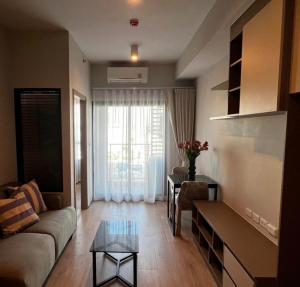 For RentCondoRama9, Petchburi, RCA : Condo : Ideo rama9-Asoke ready to rent a large room for only 22,000/month.