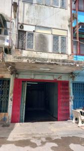 For RentShophouseYaowarat, Banglamphu : Shophouse for rent, 3.5 floors, with rooftop, Khao San Road - San Chao Pho Suea area.