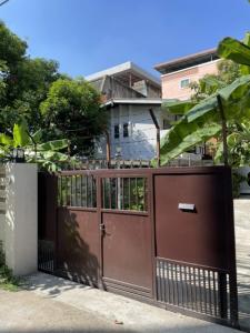 For RentHouseRamkhamhaeng, Hua Mak : House for rent, Soi Ramkhamhaeng 24, Intersection 12