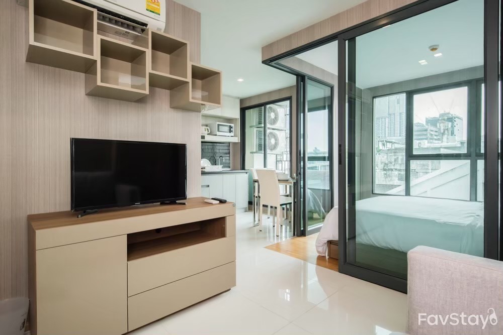 ขายคอนโดอ่อนนุช อุดมสุข : SALE! - HUE Condo Punnawithi #NewVista #nearBTSpunnawithi #SALE