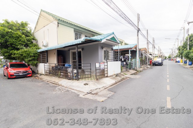 For SaleTownhousePathum Thani,Rangsit, Thammasat : For sale: House, Townhouse, Eua Athon Rangsit, Khlong 7, Bueng Kham Phroi Subdistrict, Lam Luk Ka District, Pathum Thani Province