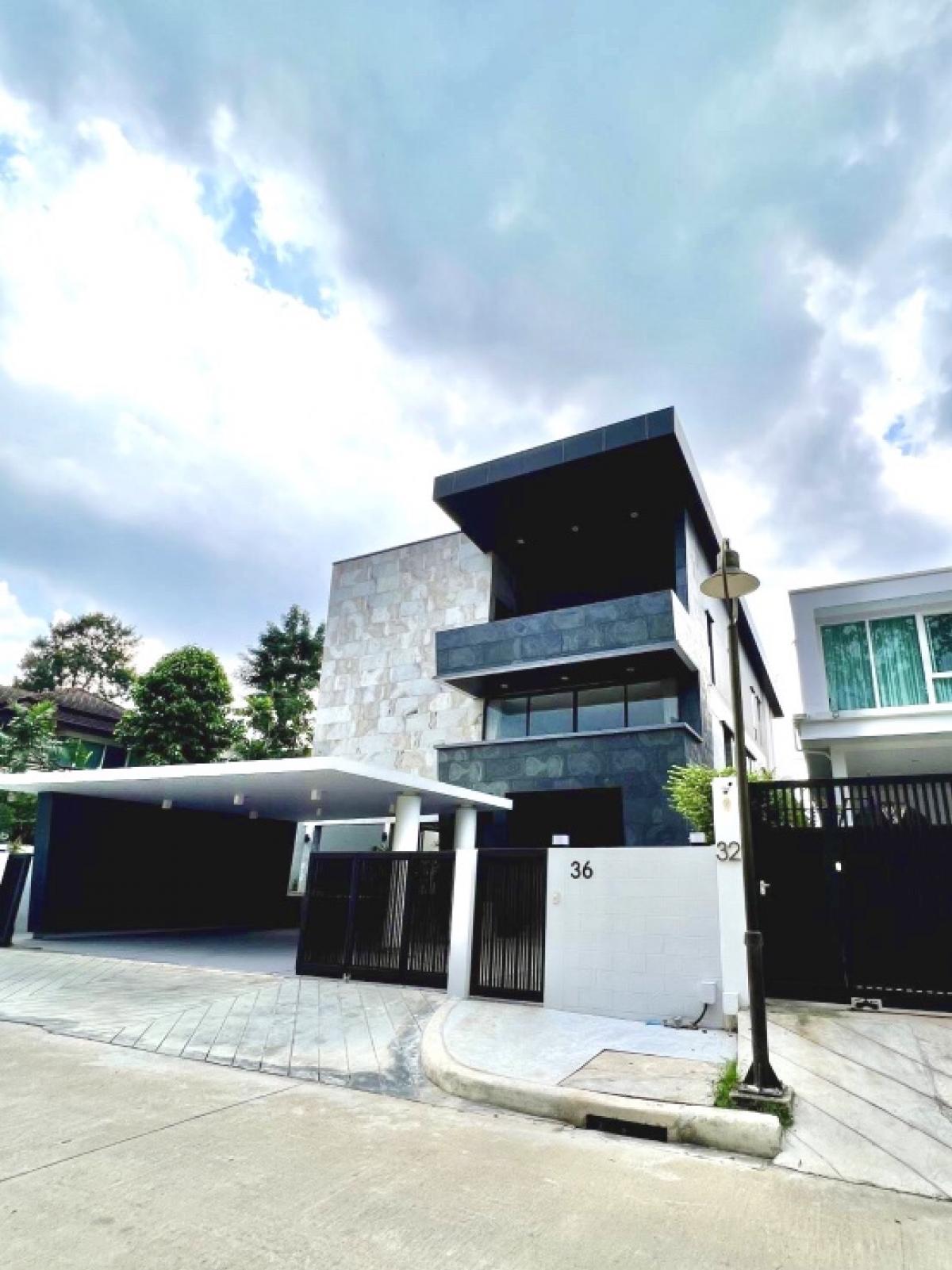 For SaleHouseBang Sue, Wong Sawang, Tao Pun : 3-storey luxury house, Ratchada 66 - Wong Sawang Intersection, with swimming pool, Sarin Park Village, beautiful from every angle, land area 136 sq.w., usable area 694 sq.m., built from premium materials, entire house 48 million baht 📲 (095) 941-6296 Opal