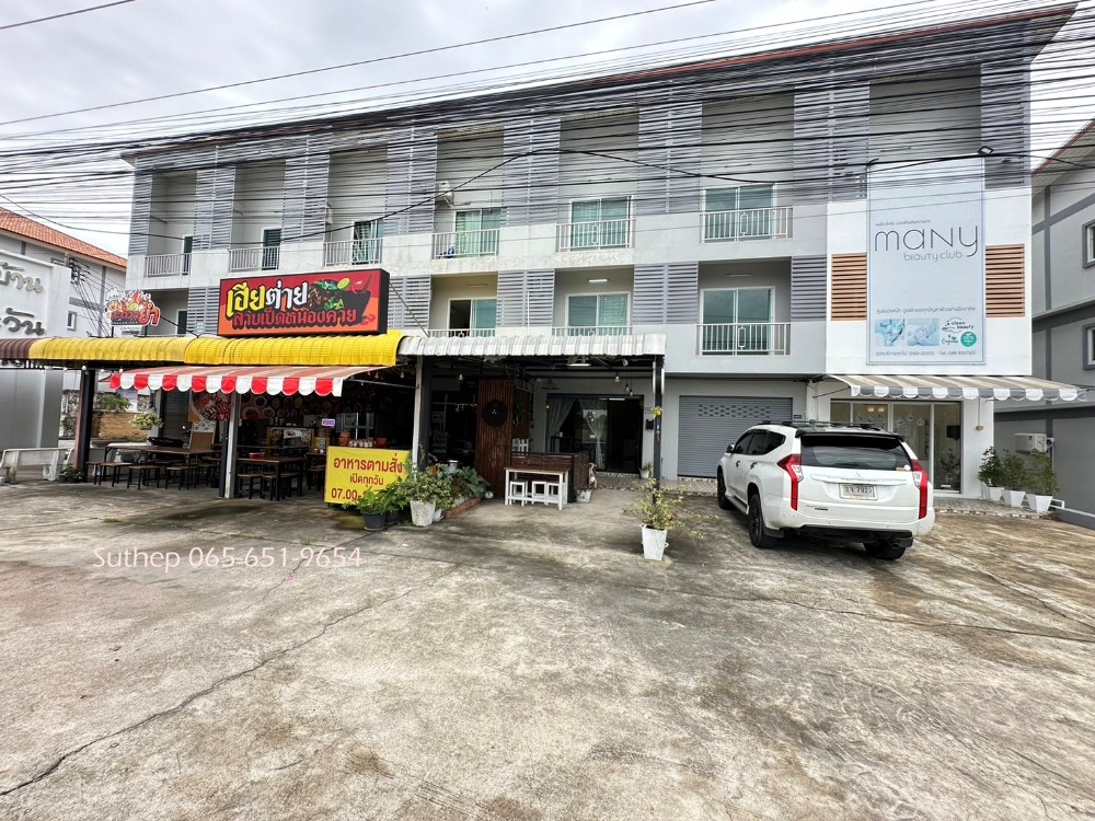 For SaleShophouseRayong : Cheap sale, 3-story commercial building, next to a 4-lane road, near King Mongkut's University of Technology North Bangkok, 1 km, Nong Lalok, Ban Khai, Rayong.