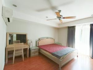 For RentCondoSukhumvit, Asoke, Thonglor : super big room 202sqm, fully furniture, 3bedroom, Royal Castle sukhumvit39