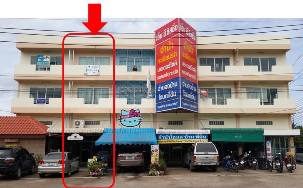 For SaleShophouseRatchaburi : Commercial building for sale, 4 and a half floors, with rooftop, well decorated. Ready to move in immediately, next to the main road, Wat Phleng District, Ratchaburi Province, good location, convenient to trade, comfortable to live in yourself.