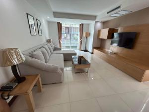 For SaleCondoWitthayu, Chidlom, Langsuan, Ploenchit : For sale with tenant, Condo The Ratchadamri, Soi Mahatlek Luang 2, BTS Ratchadamri