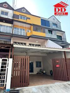 For RentTownhousePattanakan, Srinakarin : For rent/sale, 4-storey townhouse, Waratorn Ville Phatthanakan 44 project (Waratorn Ville Phatthanakan 44), code: T8067