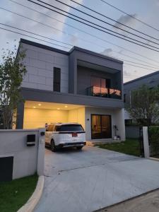 For SaleHouseBangna, Bearing, Lasalle : For sale detached house 3 bedrooms at Centro Bangna Luxury Housenear Mega Bangna Fully furnished Ready to move in Sale 10,900,000 THB