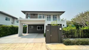 For SaleHouseChiang Mai : Single house in a quality social community  Luxury brand project Land & House Decoration style: Modern Luxury The only one in the San Sai area that is luxurious.