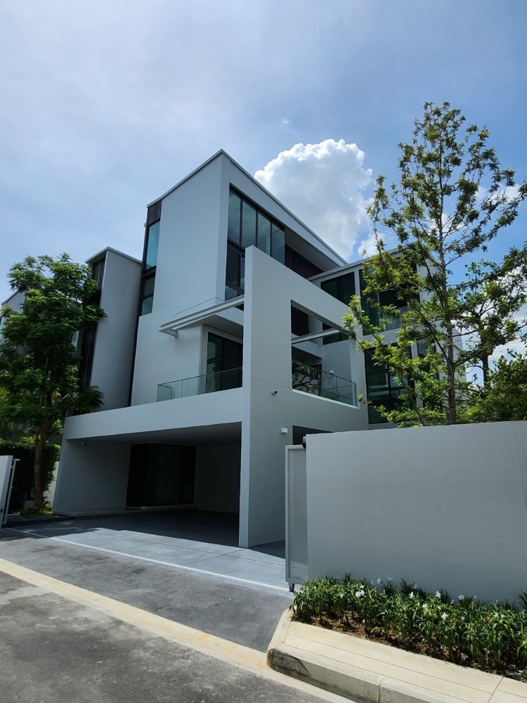 For SaleHousePattanakan, Srinakarin : House for sale at special price!!! VIVE Krungthep Kreetha