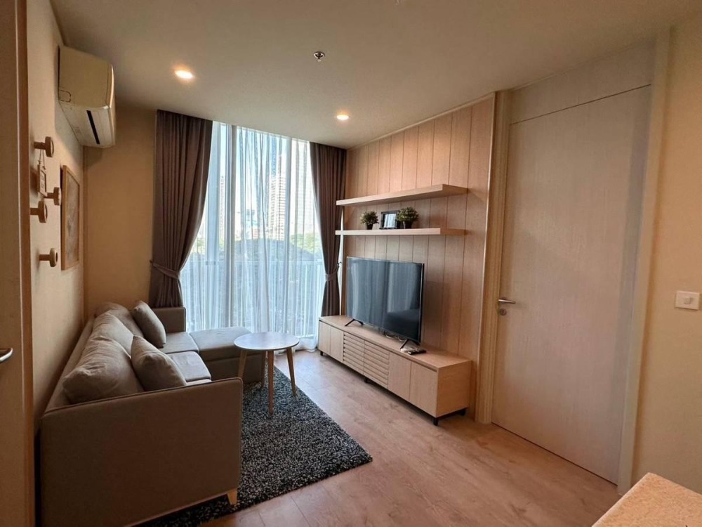 For RentCondoSukhumvit, Asoke, Thonglor : For rent❗❗ Big room, spacious room, 2 bedrooms, 2 bathrooms, near BTS and MRT, very convenient travel. and comfortable in the city