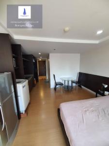 For RentCondoNana, North Nana,Sukhumvit13, Soi Nana : For rent at The Trendy Condominium Negotiable at @lovebkk (with @ too)