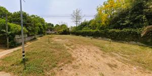 For SaleLandRatchaburi : Land for sale already filled in, width 23 m., depth almost 40 m., near a community area, next to the main road.