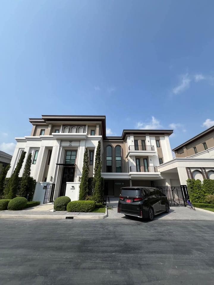 For RentHousePattanakan, Srinakarin : For rent detached house 6 bedrooms at Cinq Royal Krungthep Kreetha Ultra luxury house near Suvarnabhumi Airport Fully furnished Ready to move in Rental 1,300,000 THB/ Month