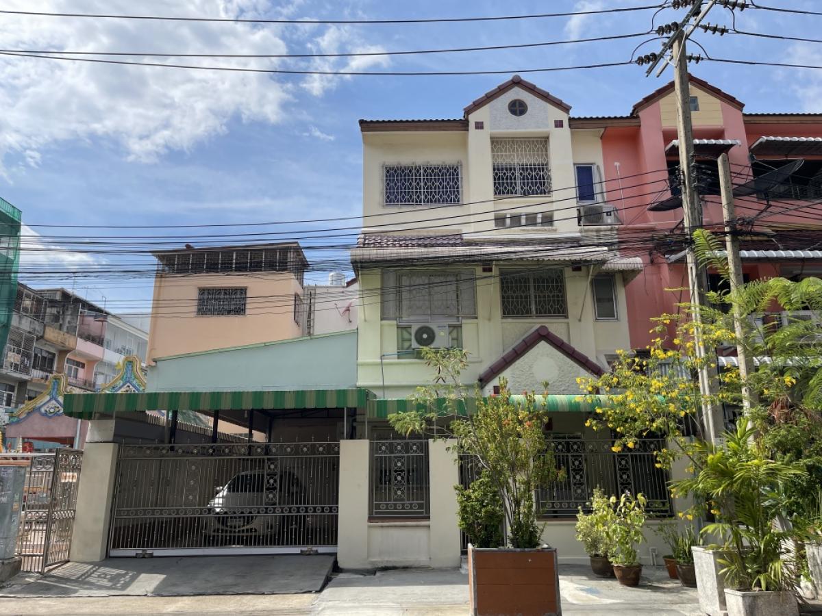 For SaleHouseEakachai, Bang Bon : 🏠3-storey townhouse, end unit, near Big C Dao Khanong🚘🚘