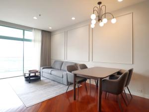 For RentCondoSathorn, Narathiwat : Condo for rent, Chatrium, along the Chao Phraya River.