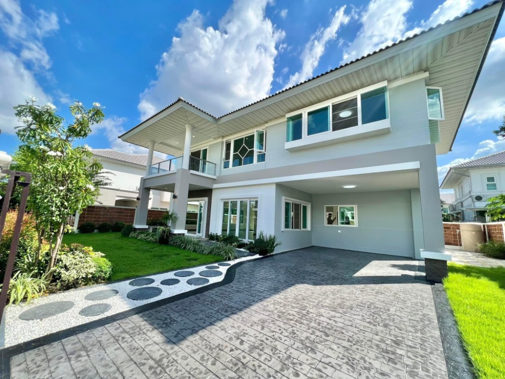 For SaleHousePhutthamonthon, Salaya : Urgent sale, 2-story detached house, Supalai Prima Villa Village, Phutthamonthon Sai 3, size 102.5 sq m, spacious, peaceful, comfortable, suitable for family living. There is also a beautifully decorated garden worth 200,000 baht as a bonus.