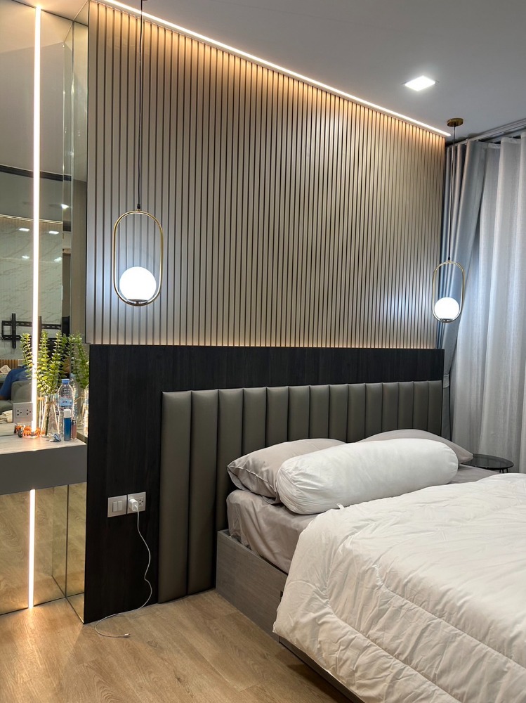 For RentCondoRamkhamhaeng, Hua Mak : ★ Modiz Rhyme Ramkhamhaeng ★ 33 sq m., 12a floor (1 bedroom, 1 bathroom), ★80 m. MRT Ramkhamhaeng ★Near The Mall Ramkhamhaeng, Major Hollywood★ Many amenities★ Complete electrical appliances