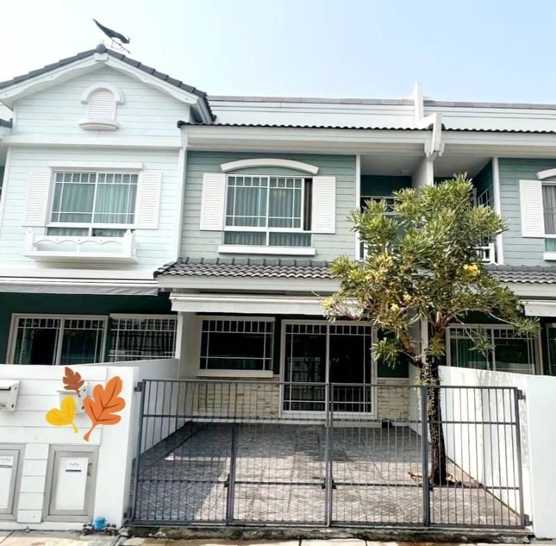 For RentTownhouseSamut Prakan,Samrong : Pets allowed "INDY Village Bangna Km. 7" 2-storey townhouse, English-style village, location behind Mega Bangna shopping mall, 2 bedrooms, 3 bathrooms