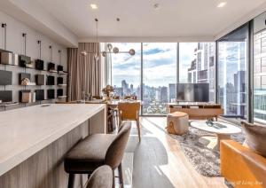 For RentCondoSukhumvit, Asoke, Thonglor : Celes Asoke - Ready to Move! Exclusive 3 Beds Condo for Rent!