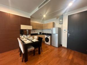 For RentCondoWitthayu, Chidlom, Langsuan, Ploenchit : 🔥Super Hot  Deal 🚩Condo near  BTS Chit Lom 🚩 Call Now !!🔥