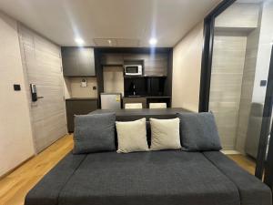 For RentCondoWitthayu, Chidlom, Langsuan, Ploenchit : 🔥Super Hot  Deal 🚩Condo near  BTS Chit Lom 🚩 Call Now !!🔥