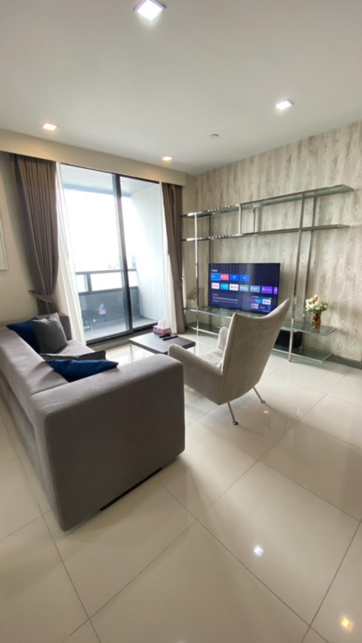 For RentCondoSilom, Saladaeng, Bangrak : HERE WE GO🚨Condo M Silom📣Size 2BR 87sq.m, 42nd floor, perfectly decorated. Pls call 084-9792464☎️