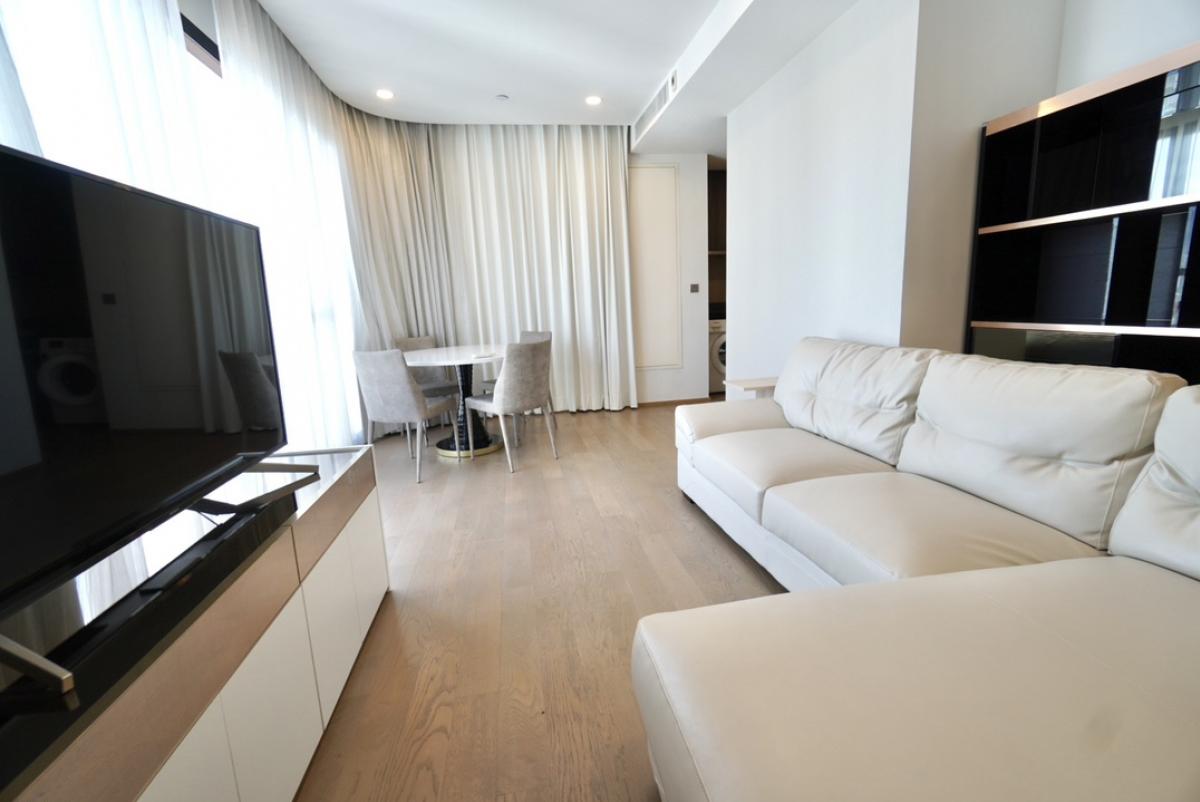 For RentCondoSiam Paragon ,Chulalongkorn,Samyan : 2 beautiful bedrooms, built-in throughout the room, great price