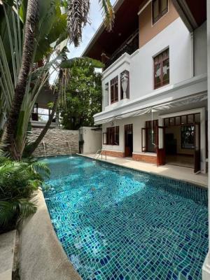 ให้เช่าโฮมออฟฟิศสุขุมวิท อโศก ทองหล่อ : For rent villa home office with private pool. For home office, home clinic, home wellness, home spa, facial treatment, iv-drip, stem cells