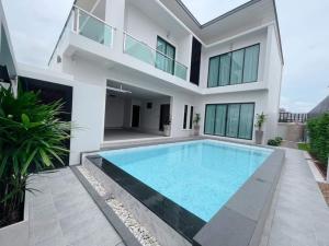 For SaleHousePattaya, Bangsaen, Chonburi : 2 Story Pool Villa for sale