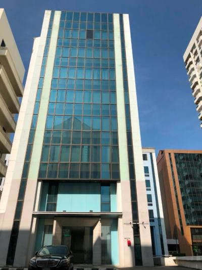 For RentOfficeBangna, Bearing, Lasalle : PN1278 Office building, 9 floors + underground, ready for use, away from Big-C.  Central Bangna, only 5 minutes, beautifully decorated and luxurious.