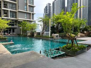 For SaleCondoRama9, Petchburi, RCA : Sell IDEO MOBI Rama9 Condo near MRT Rama9 and Airport Link Makkasan 1 Bed Duplex room