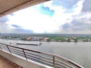 For SaleCondoRattanathibet, Sanambinna : 👉Condo for Sale in the heart of Nonthaburi with stunning views of the Chao Phraya River, Riverine Residence Condominium