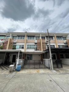 For SaleTownhouseKaset Nawamin,Ladplakao : For sale: Town Plus Kaset - Nawamin, 3-story townhome Town Plus Kaset - Nawamin.