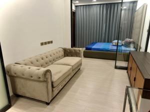 For SaleCondoRama9, Petchburi, RCA : One95, beautiful room, new sofa, cheaper than the market, 4-5 hundred thousand.