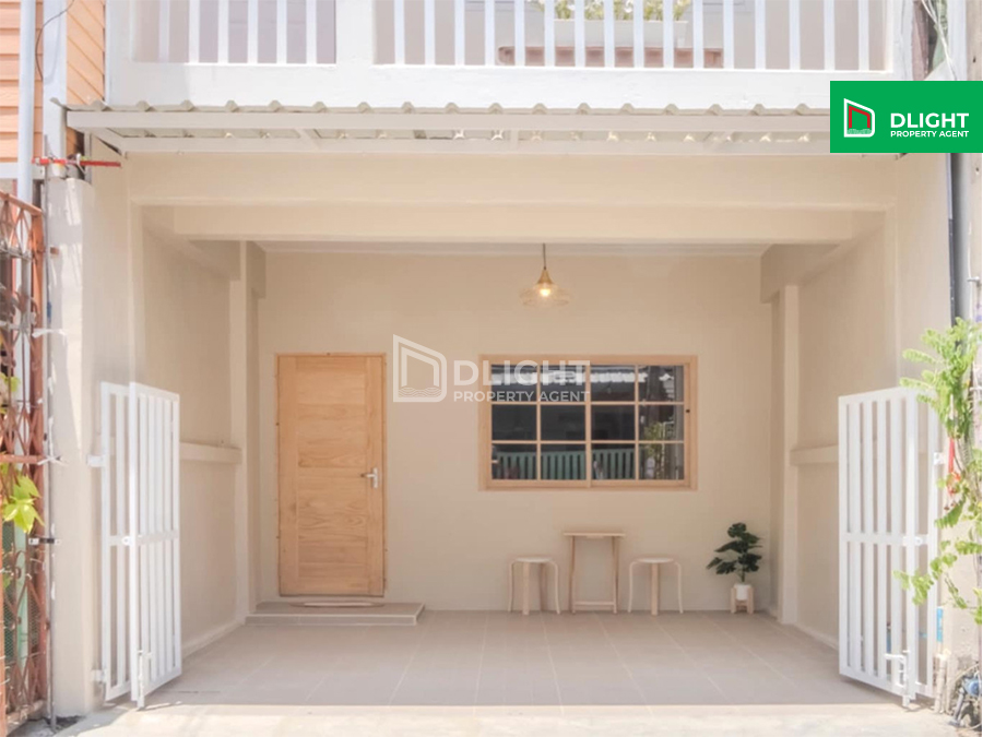 For SaleTownhousePathum Thani,Rangsit, Thammasat : Townhouse Air Villa, Muji style, minimalist, Lam Luk Ka, 16 sq m, 2 bedrooms, 2 bathrooms, price 1.6 million baht, newly renovated, near BTS Khu Khot.